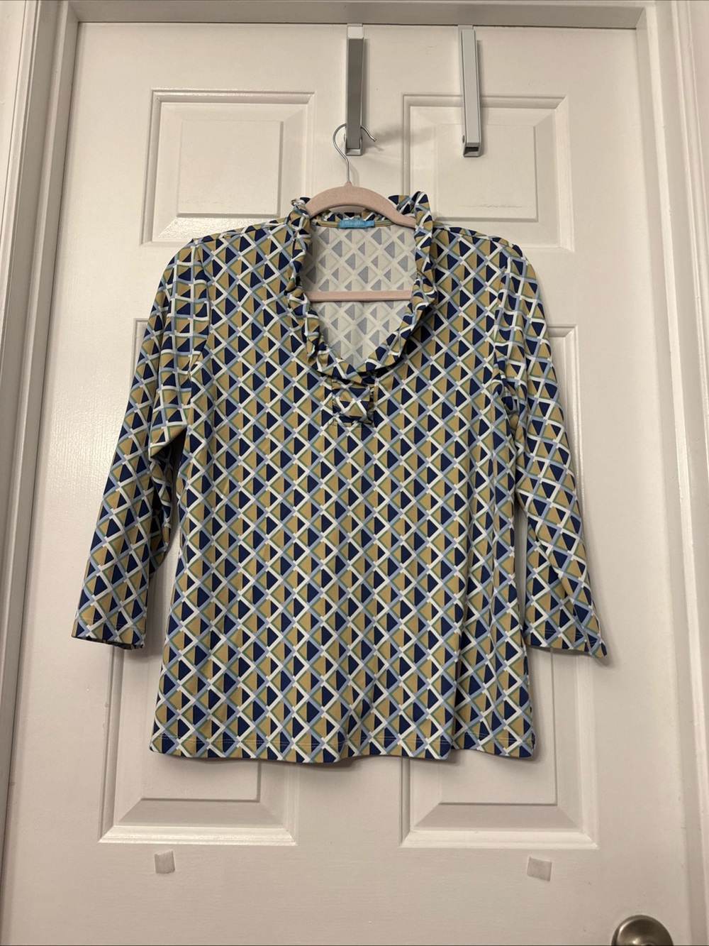 J McLaughlin Top Women M Blue Geometric Ruffle V Neck 3/4 Sleeve Catalina Cloth